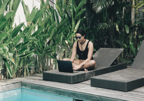 digital nomad Bali family - from east to west